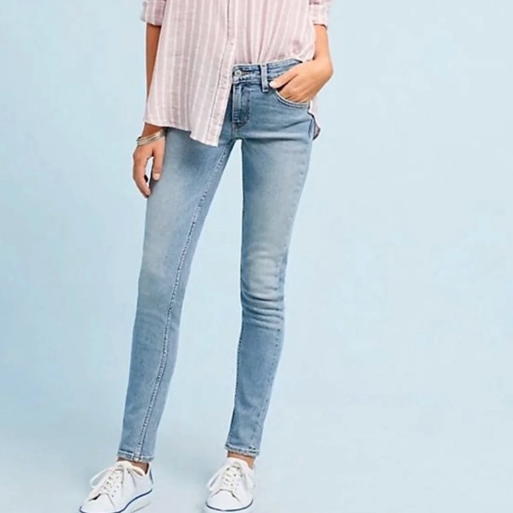 Levis 711 Altered Skinny Jeans Lightwash
